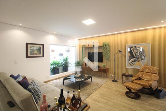 Sala de casa à venda com 4 quartos, 459m² em Pedreira, São Paulo