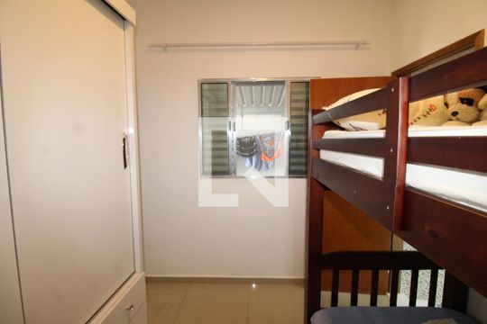 Quarto 1 de casa à venda com 2 quartos, 80m² em Vila Vitorio Mazzei, São Paulo