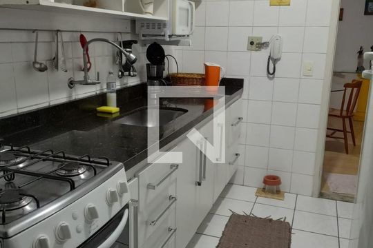Apartamento à venda com 2 quartos, 58m² em Cidade Ademar, São Paulo
