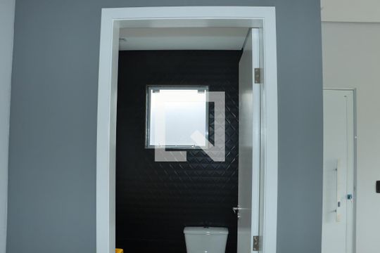Casa de Condomínio para alugar com 3 quartos, 170m² em Jardim Rio das Pedras, Cotia