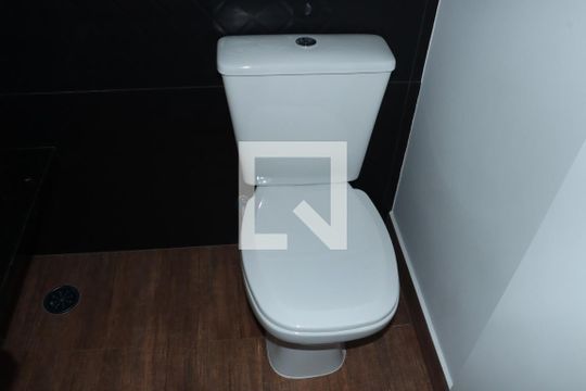 Casa de Condomínio para alugar com 3 quartos, 170m² em Jardim Rio das Pedras, Cotia