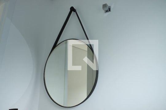 Casa de Condomínio para alugar com 3 quartos, 170m² em Jardim Rio das Pedras, Cotia