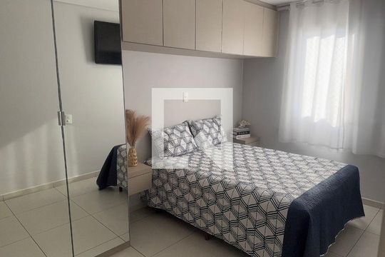 Quarto de apartamento à venda com 2 quartos, 79m² em Jardim Ermida I, Jundiaí