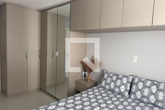 Quarto de apartamento à venda com 2 quartos, 79m² em Jardim Ermida I, Jundiaí