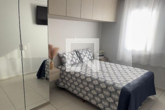 Quarto de apartamento à venda com 2 quartos, 79m² em Jardim Ermida I, Jundiaí