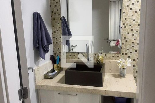 Banheiro de apartamento à venda com 2 quartos, 79m² em Jardim Ermida I, Jundiaí