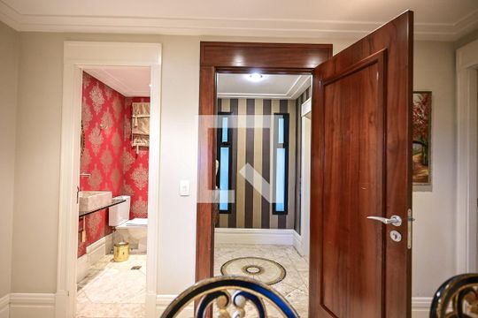 Hall de Entrada de apartamento à venda com 3 quartos, 226m² em Panamby, São Paulo