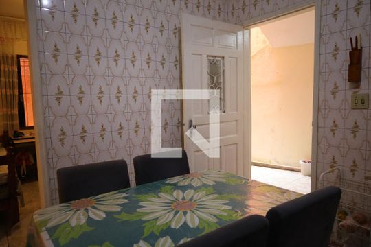 Casa à venda com 4 quartos, 312m² em Vila Santana, São Paulo