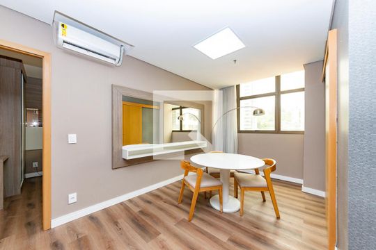 Apartamento à venda com 1 quarto, 62m² em Coracao de Jesus, Belo Horizonte