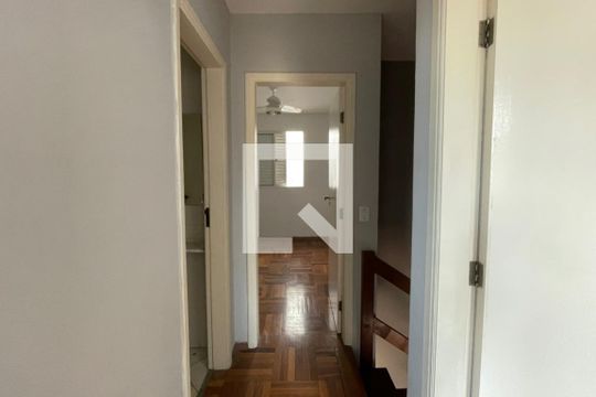 Corredor de casa de condomínio para alugar com 3 quartos, 133m² em Casa Verde Média, São Paulo