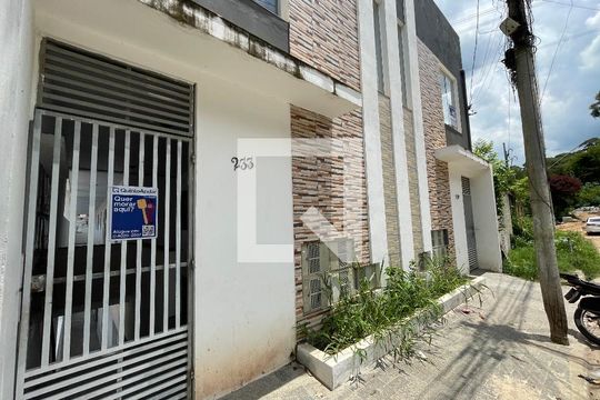 Fachada de kitnet/studio para alugar com 1 quarto, 38m² em Parque Mirante da Mata, Cotia