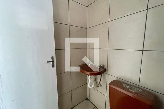 Banheiro de kitnet/studio para alugar com 1 quarto, 38m² em Parque Mirante da Mata, Cotia