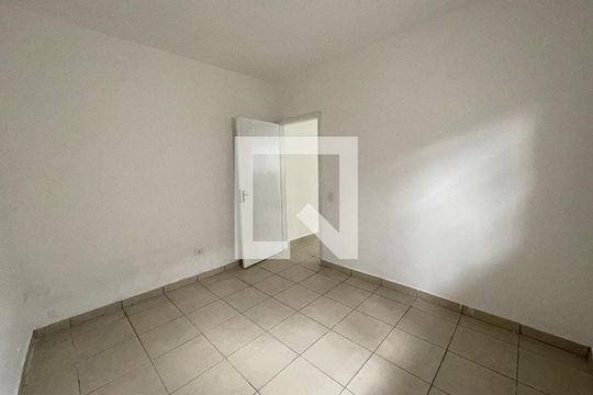 Quarto 1 de kitnet/studio para alugar com 1 quarto, 38m² em Parque Mirante da Mata, Cotia