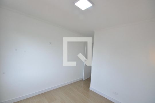 Quarto 1 de apartamento para alugar com 2 quartos, 74m² em Vila Bancaria Munhoz, São Paulo