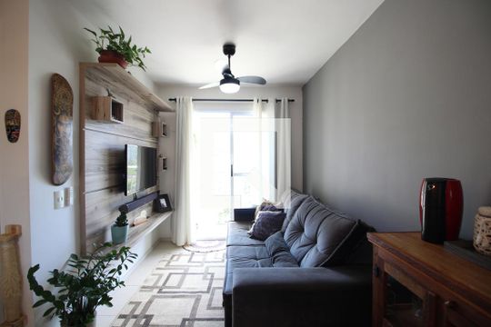 Sala de apartamento à venda com 2 quartos, 52m² em Jacarepaguá, Rio de Janeiro