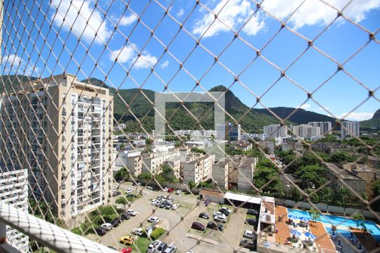 Vista de apartamento à venda com 2 quartos, 52m² em Jacarepaguá, Rio de Janeiro