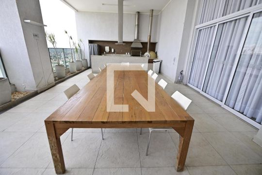 Apartamento para alugar com 1 quarto, 45m² em Setor Bueno, Goiânia