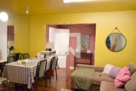 Sala de apartamento à venda com 2 quartos, 80m² em Vila Madalena, São Paulo