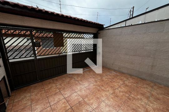 Garagem de casa à venda com 3 quartos, 160m² em Vila Roque, São Paulo
