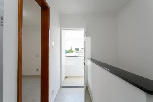 Hall do Quarto  de casa para alugar com 2 quartos, 70m² em Jardim Itapemirim, São Paulo