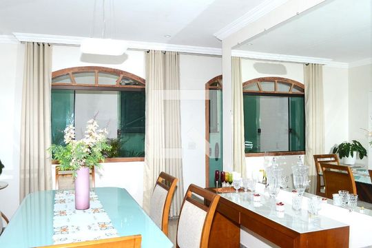 Sala de Jantar de casa à venda com 3 quartos, 302m² em Vitoria, Belo Horizonte