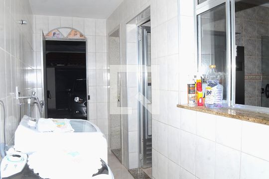 Área de Serviço de casa à venda com 3 quartos, 302m² em Vitoria, Belo Horizonte