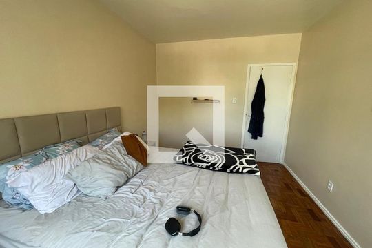 Quarto 1 de apartamento à venda com 2 quartos, 60m² em Centro, São Leopoldo