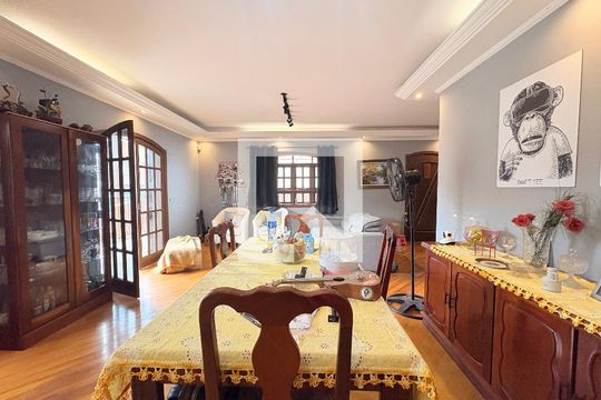Sala de casa à venda com 3 quartos, 638m² em Parque Centenário, Jundiaí