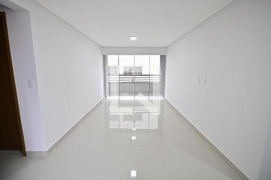Apartamento para alugar com 2 quartos, 60m² em Vila Rosa, Goiânia