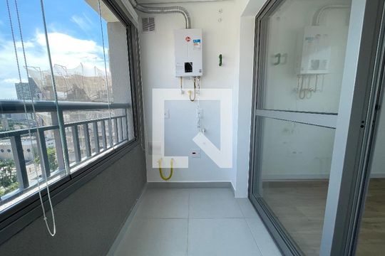 Varanda de kitnet/studio para alugar com 1 quarto, 29m² em Butantã, São Paulo