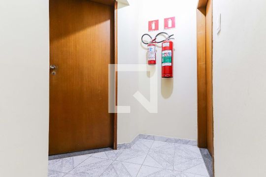 Área comum - Kitnets de casa à venda com 10 quartos, 200m² em Vila Sao Luis, São Paulo