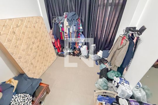 Sala e Quarto de kitnet/studio à venda com 1 quarto, 28m² em Sé, São Paulo