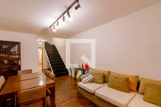 Sala de casa à venda com 3 quartos, 185m² em Jardim Santa Emilia, São Paulo