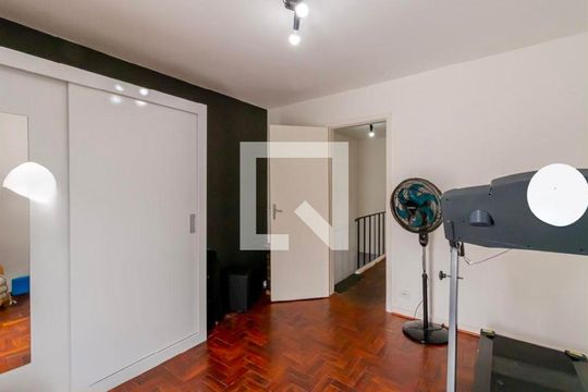 Quarto de casa à venda com 3 quartos, 185m² em Jardim Santa Emilia, São Paulo
