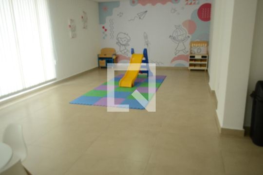 Apartamento para alugar com 1 quarto, 54m² em Vila Urupes, Suzano
