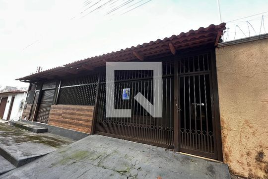 Casa à venda com 3 quartos, 276m² em Residencial Campos Dourados, Goiânia