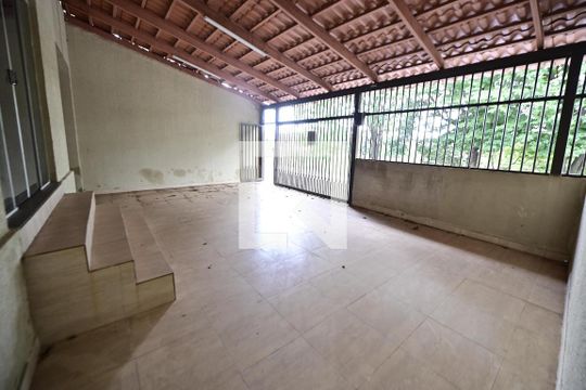 Casa à venda com 3 quartos, 276m² em Residencial Campos Dourados, Goiânia