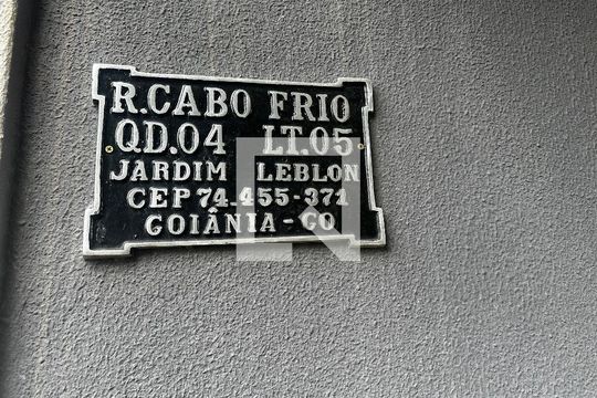 Casa à venda com 3 quartos, 276m² em Residencial Campos Dourados, Goiânia