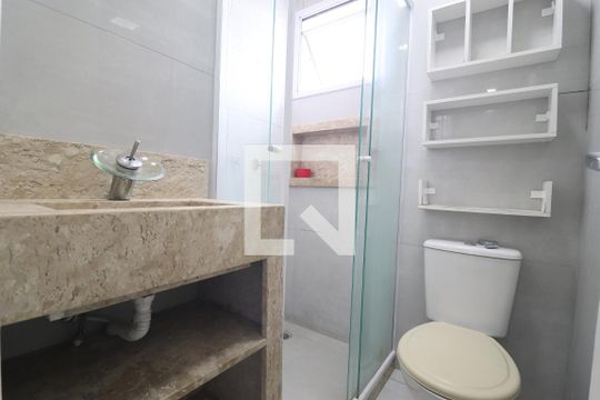 Banheiro de apartamento à venda com 2 quartos, 44m² em Jardim Utinga, Santo André
