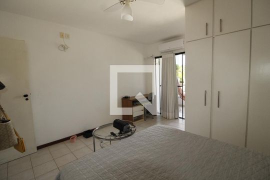 Suíte 1 de casa de condomínio para alugar com 2 quartos, 97m² em Patamares, Salvador