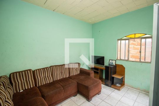 Sala de casa à venda com 1 quarto, 200m² em Oitis, Contagem