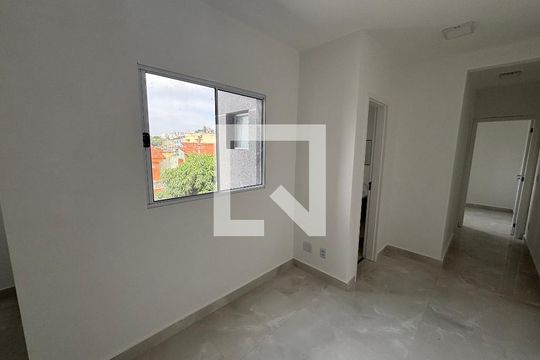Sala/cozinha de apartamento para alugar com 2 quartos, 37m² em Cidade Antônio Estêvão de Carvalho, São Paulo