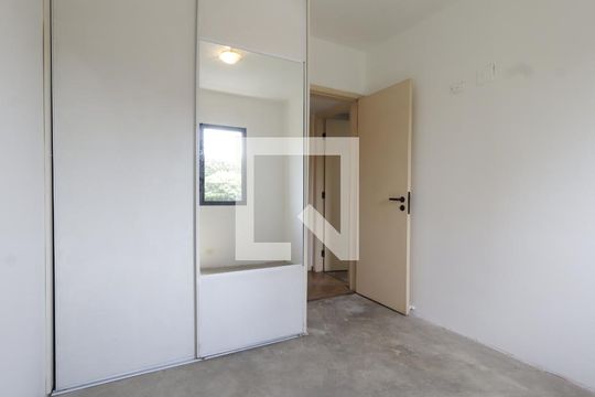 Quarto de apartamento para alugar com 2 quartos, 70m² em Super Quadra Morumbi, São Paulo