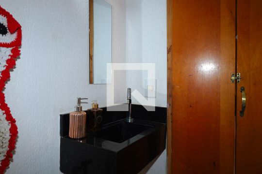 Banheiro 3 - Lavabo de casa para alugar com 3 quartos, 90m² em Parque Cruzeiro do Sul, São Paulo