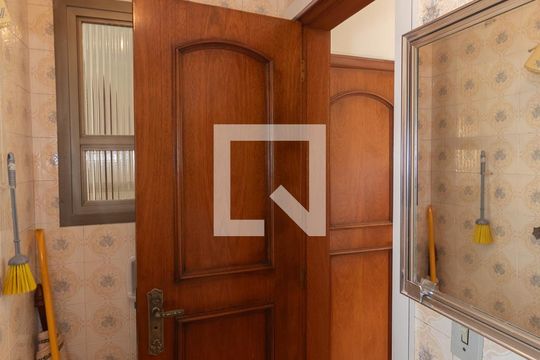 Banheiro da Suíte 2 de apartamento à venda com 4 quartos, 150m² em Vila Mazzei, São Paulo