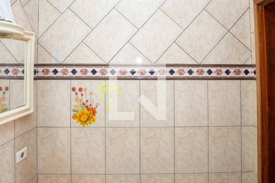 Banheiro da Suíte de casa para alugar com 4 quartos, 76m² em Eldorado, Diadema