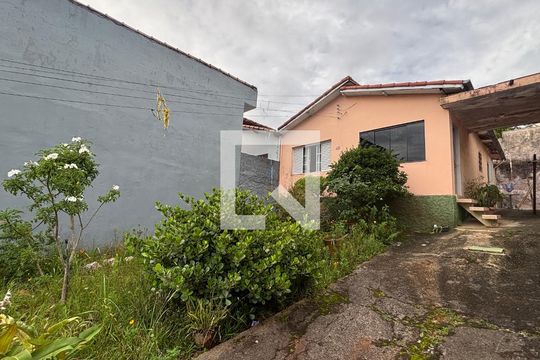 Quintal de casa para alugar com 2 quartos, 220m² em Vila Bela Vista, Santo André