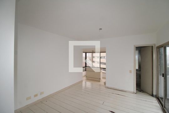 Sala de apartamento para alugar com 3 quartos, 200m² em Jardim Santa Angelina, São Paulo