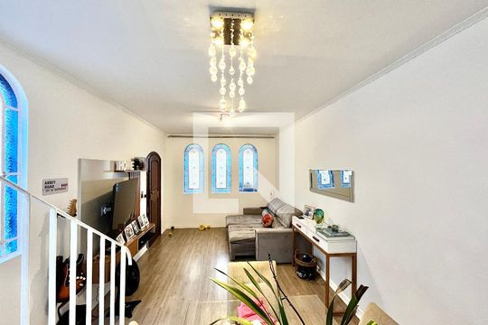 Sala de casa à venda com 5 quartos, 124m² em Santa Teresinha, São Paulo