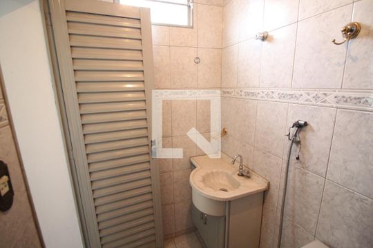 Suite Quarto 1 de casa à venda com 3 quartos, 365m² em Inconfidentes, Contagem